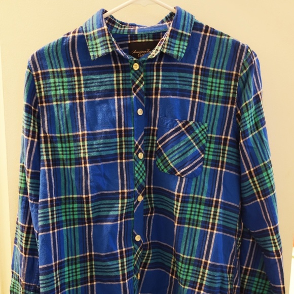 EUC Blue Flannel American Eagle Top in Medium - Picture 2 of 5